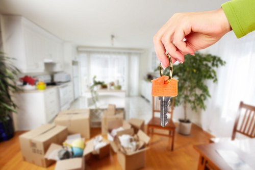 Professional moving support for a Newington household relocation