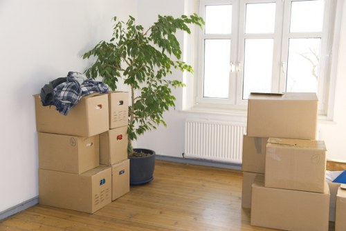 Professional movers managing access and loading in Newington