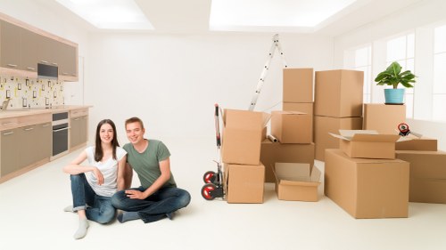 Local moving service supporting a home or office move in Newington