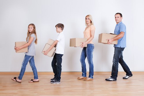 Residential move support for flats and shared homes in Newington